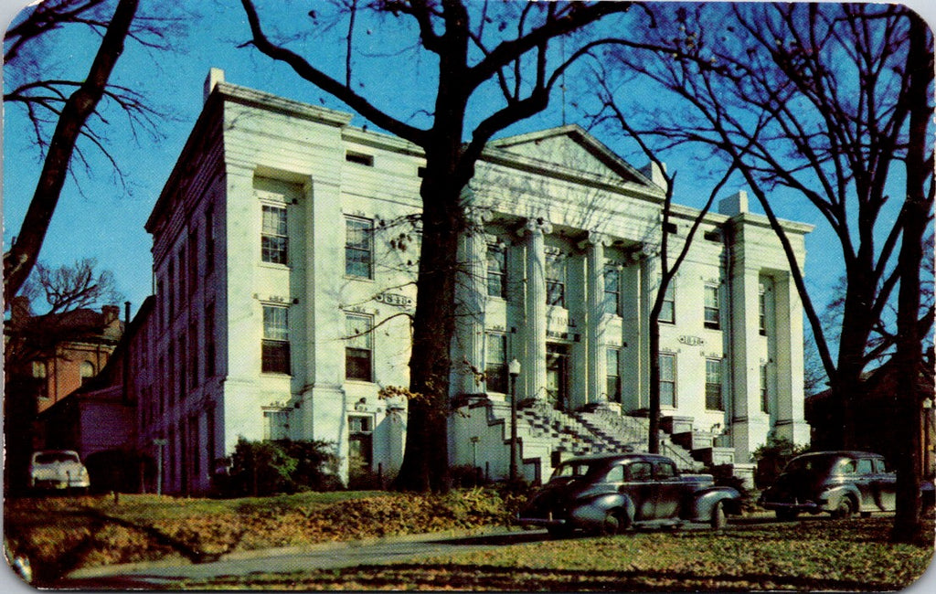 TN, KNOXVILLE - City Hall w/ stats - vintage postcard - A19304