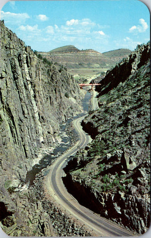 CO, ESTES PARK - Thompson Canon curvy road, cliffs and bridge postcard - CR0610