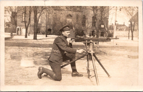 Military - Army Man, firing an automatic rifle on a stand (original SOLD) QC00