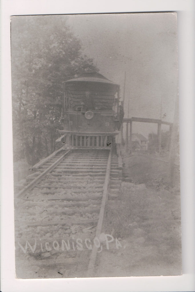 PA, WICONISCO - Train, conductor, tracks  - close up RPPC - E17041