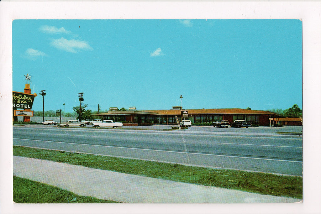 SC, CHARLESTON - Holiday Inn postcard - on US Ocean Highway 17 - J03387